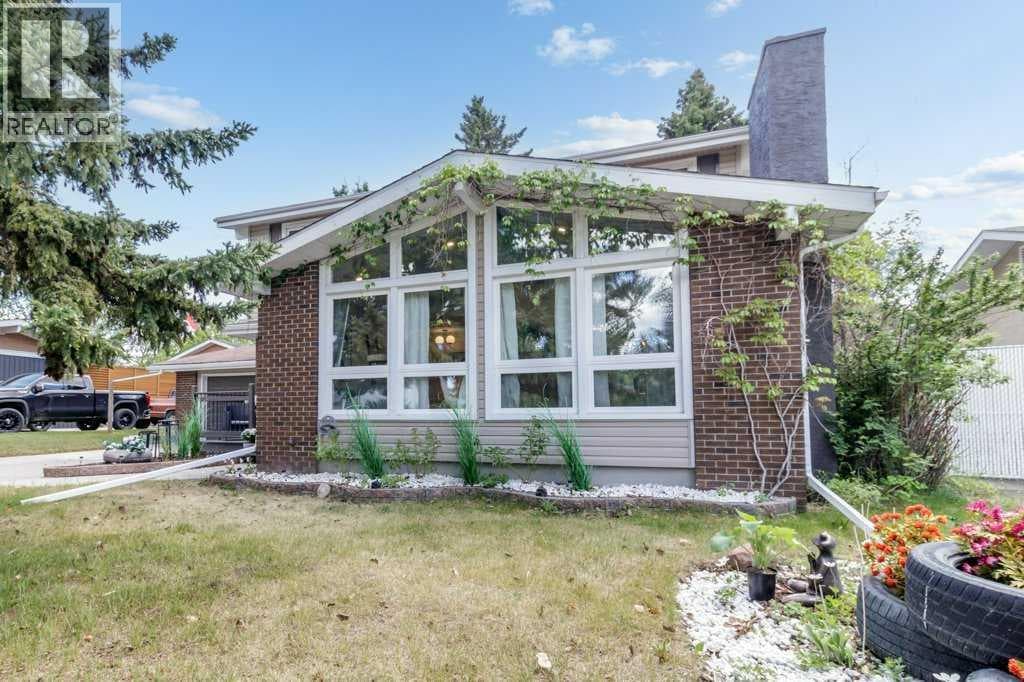 5 Selkirk Boulevard — photo 4
