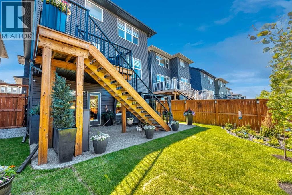 19 Crestbrook Link SW — photo 4