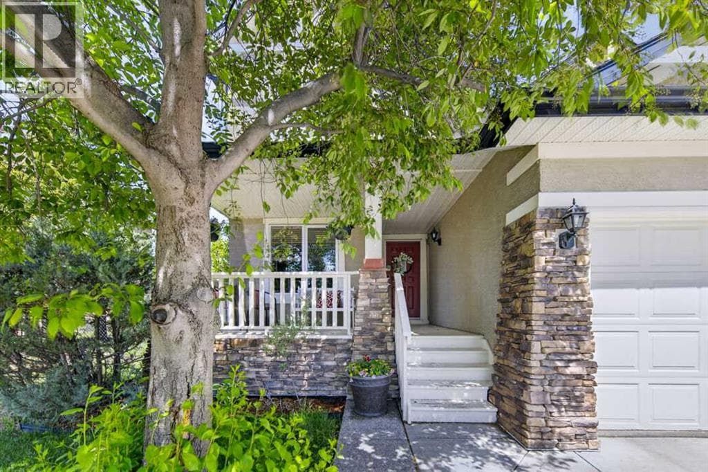 122 Discovery Ridge Way SW — photo 2