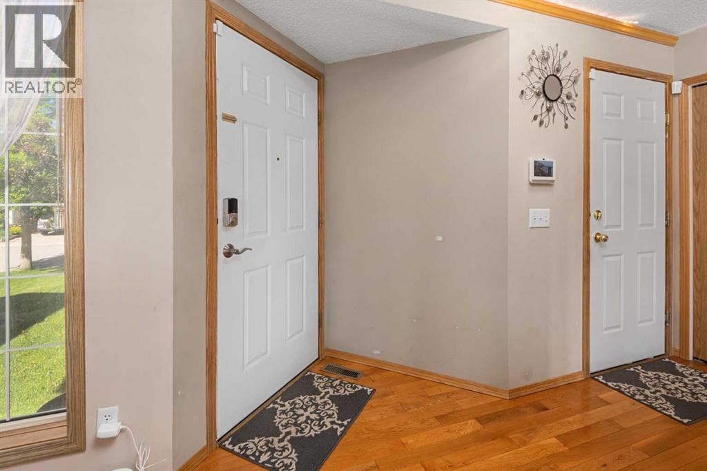 69 Applemont Place SE — photo 4