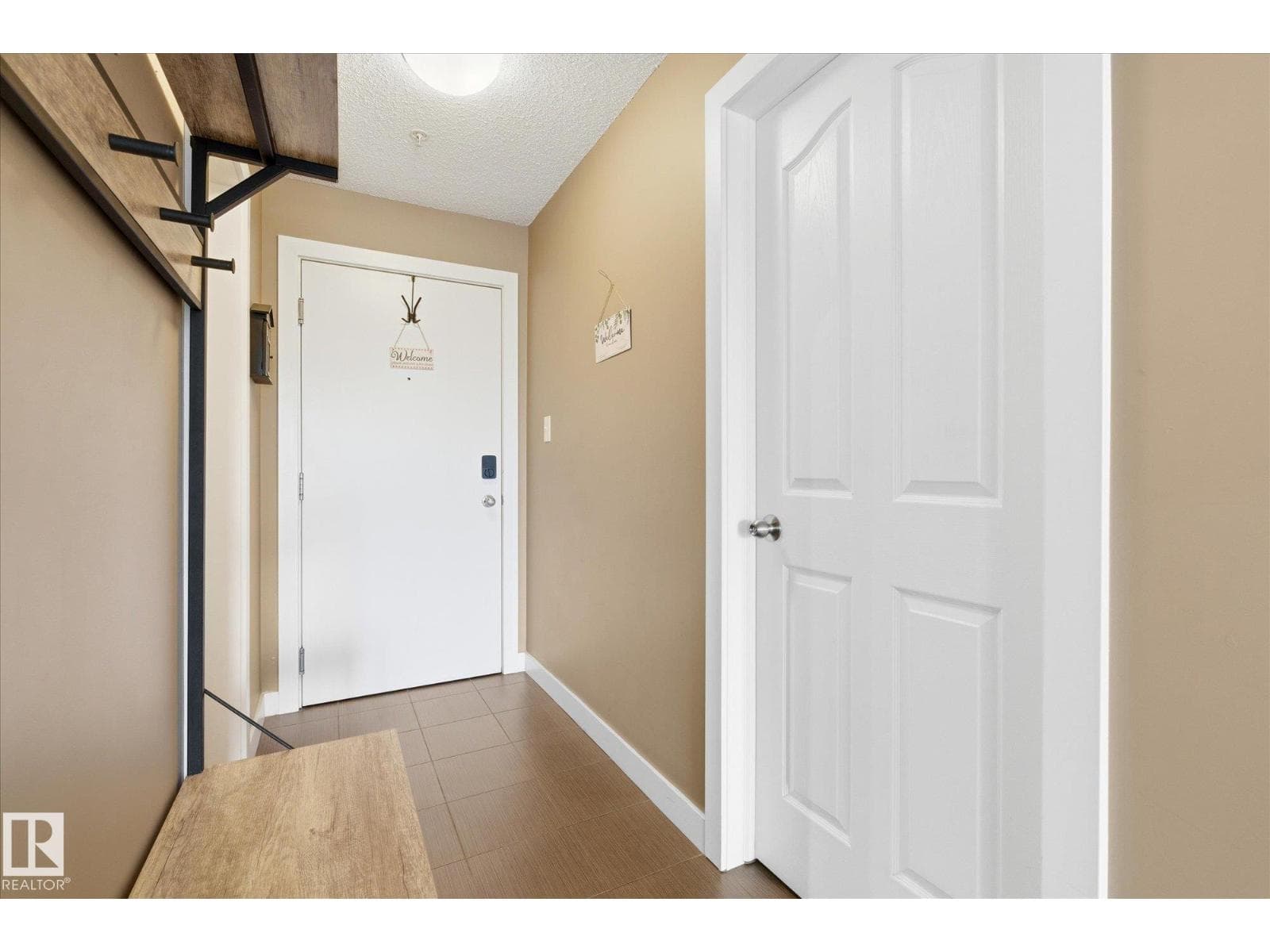 #208 1080 MCCONACHIE BV NW — photo 4