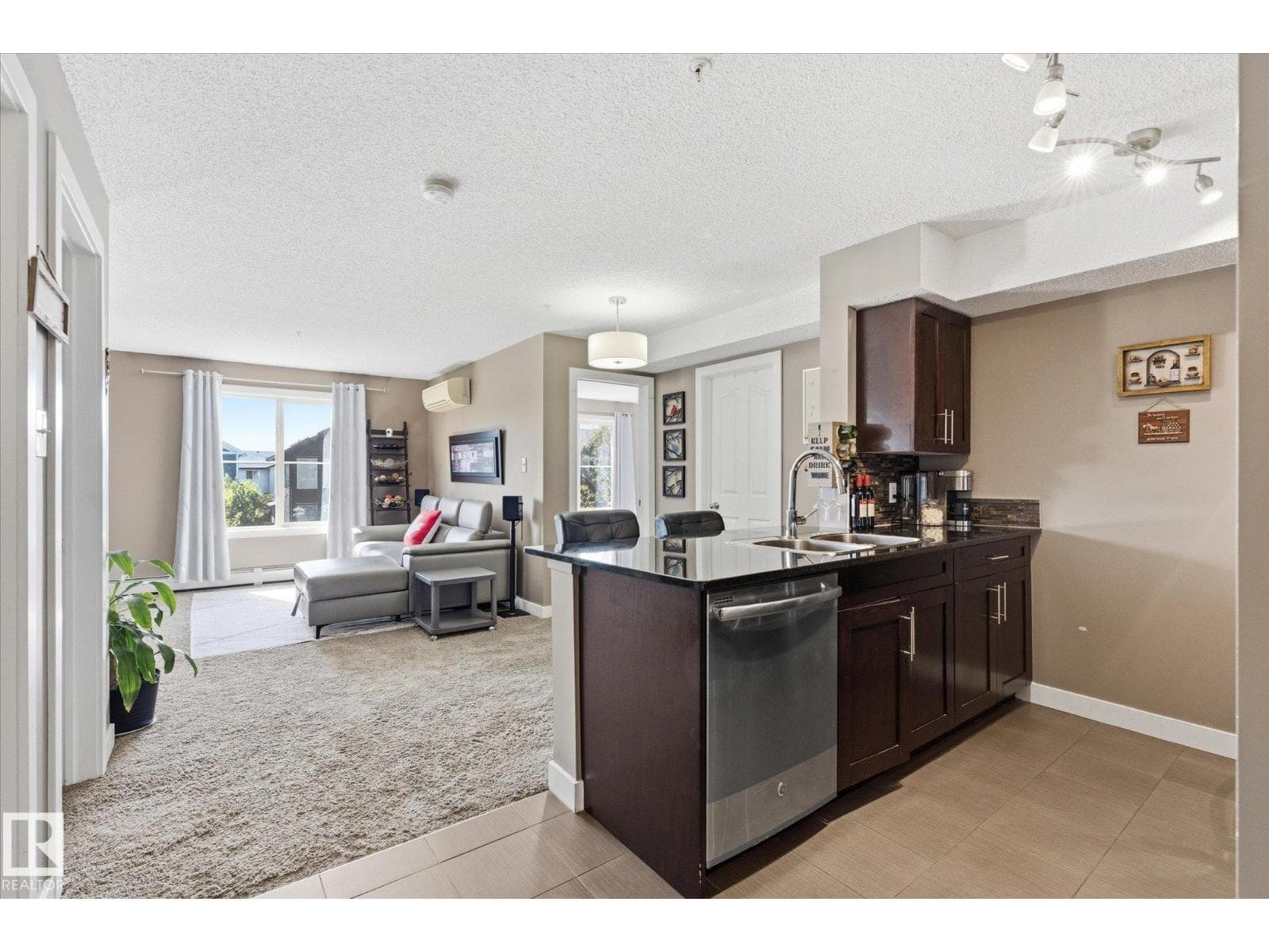 #208 1080 MCCONACHIE BV NW — photo 5