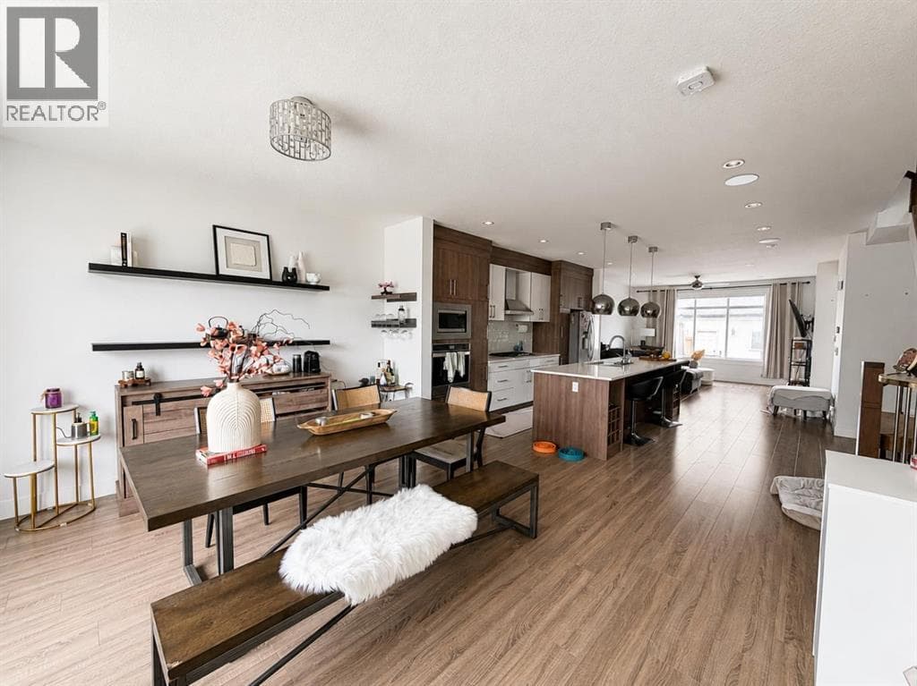 4347 72 Street NW — photo 3