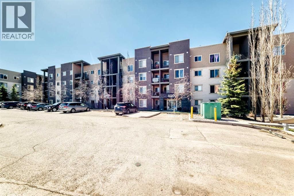 4304, 403 Mackenzie Way SW — photo 2