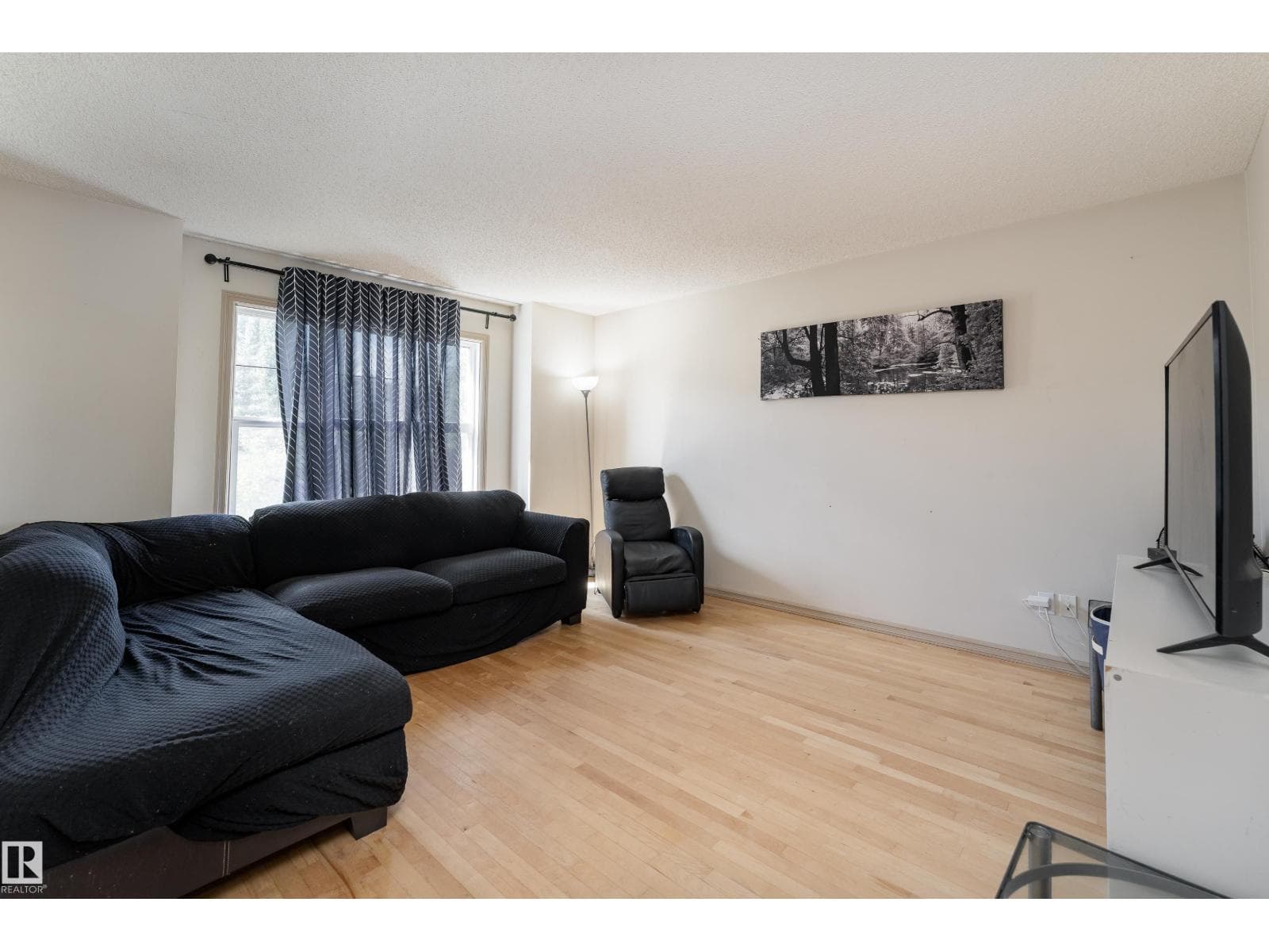 14715 141 ST NW — photo 3