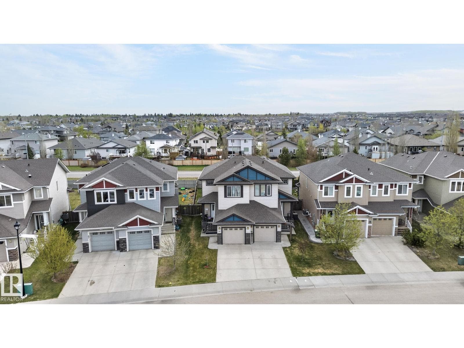 83 SANDALWOOD PL — photo 3