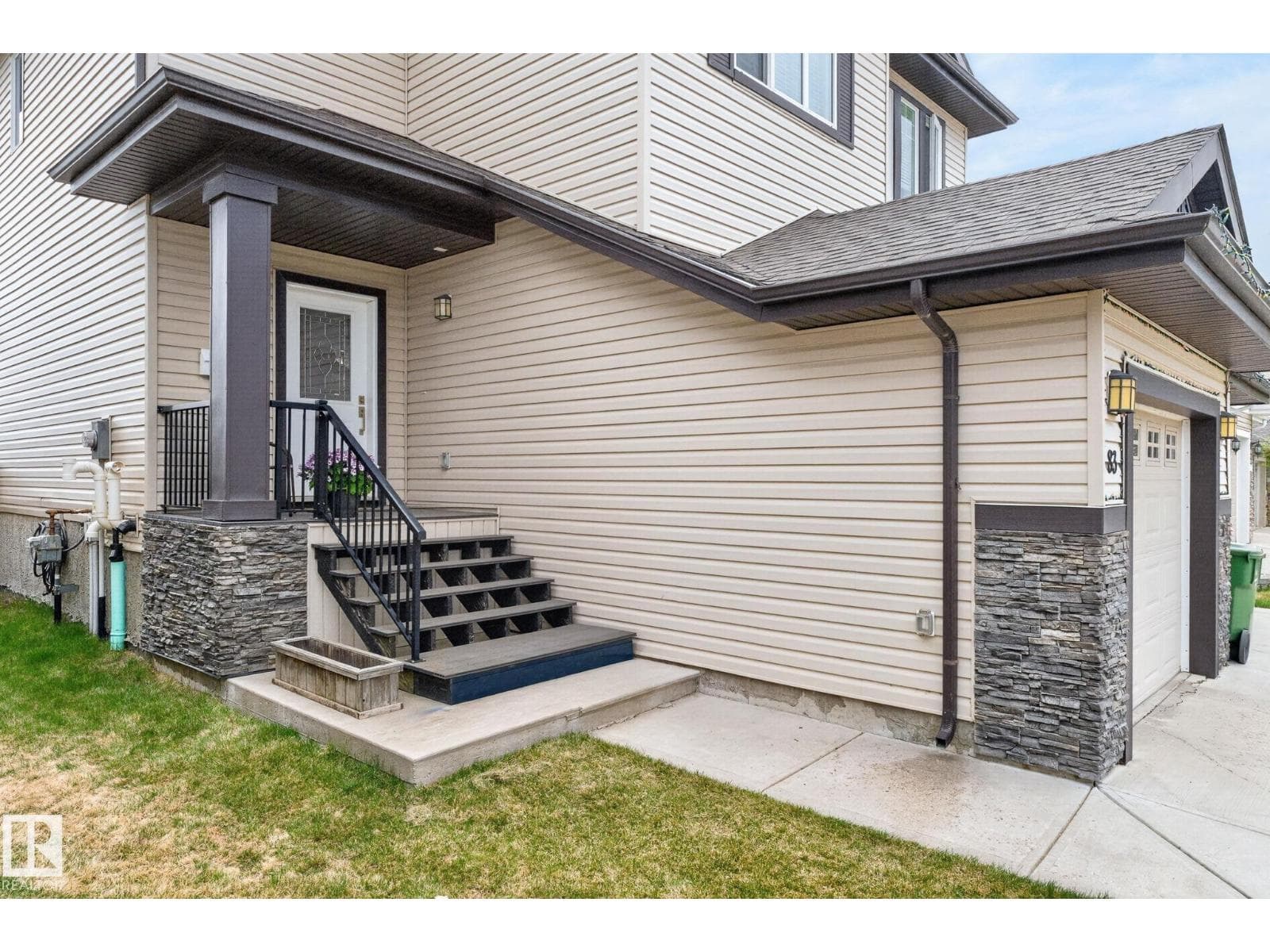 83 SANDALWOOD PL — photo 5