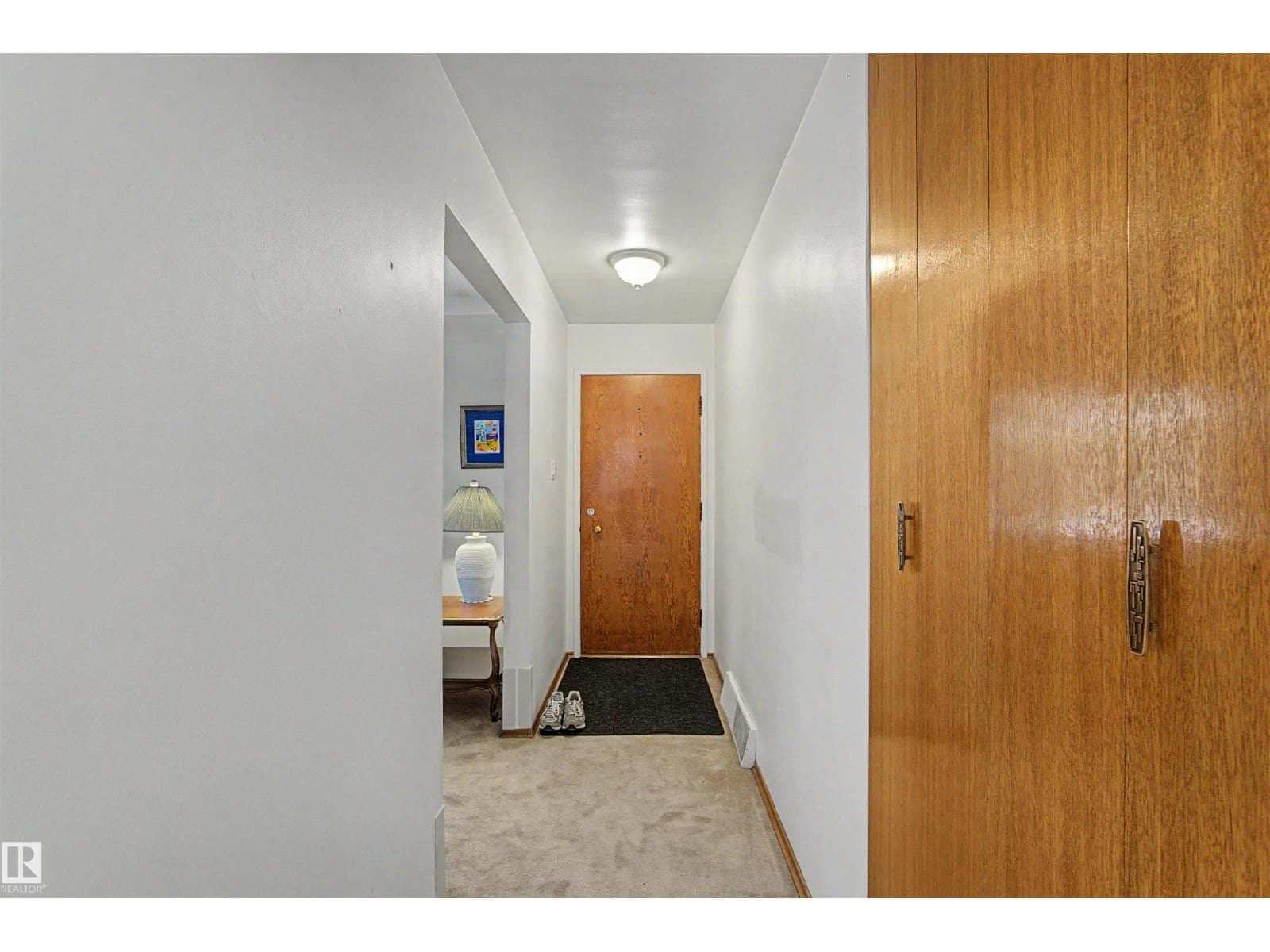 10647 147 ST NW — photo 4