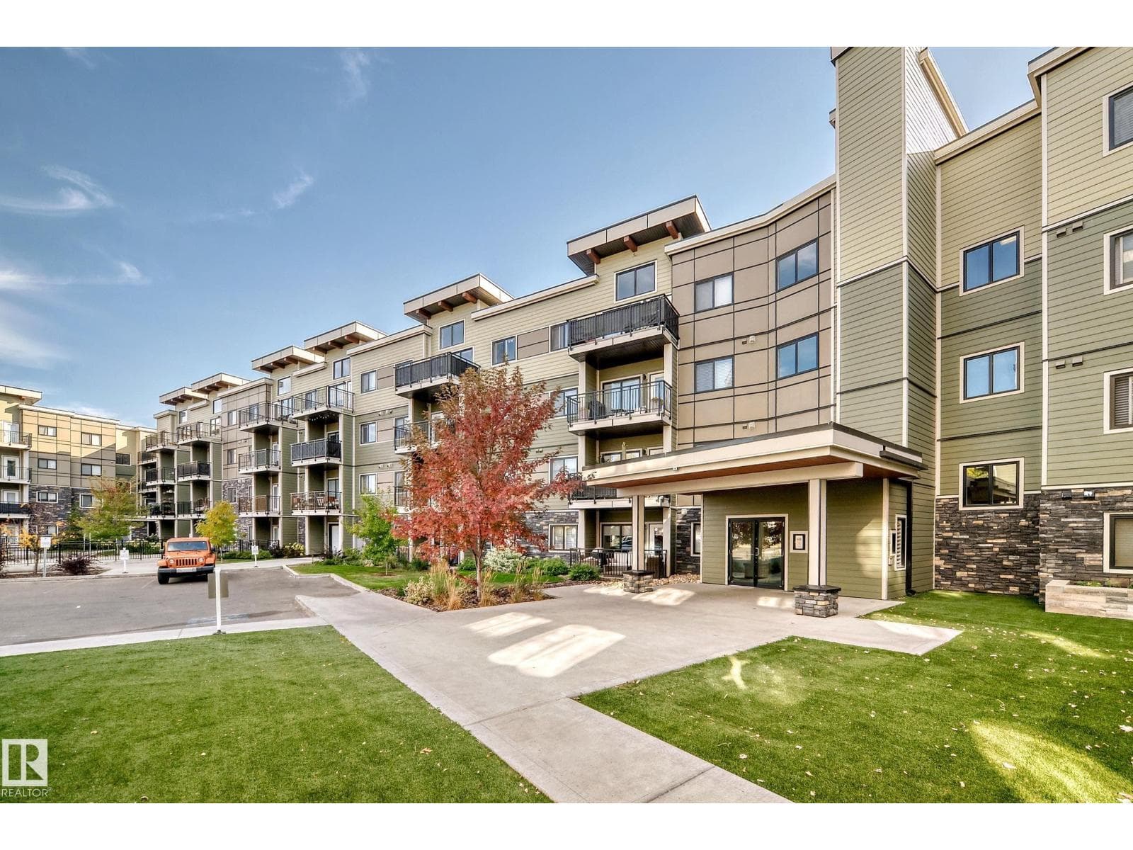 #440 560 GRIESBACH PARADE PR NW