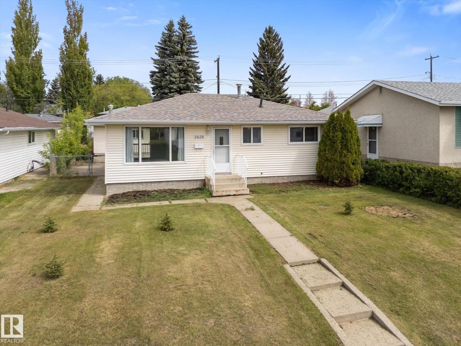 5628 140A AV NW — photo 5
