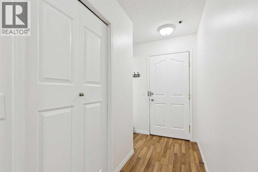 101, 649 Marsh Road NE — photo 3