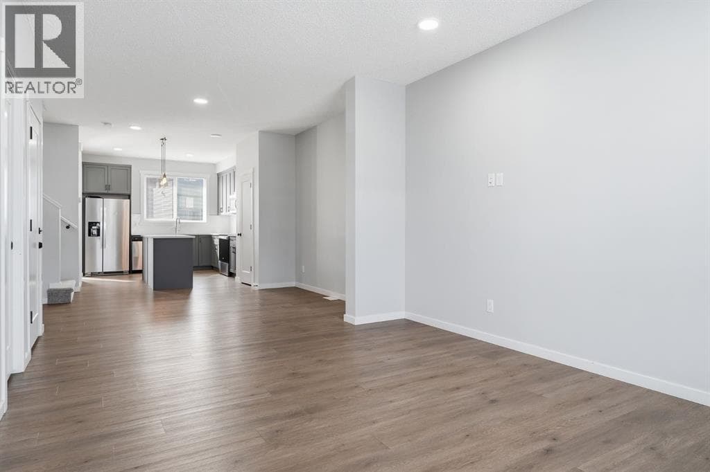 141 Belmont Drive SW — photo 4