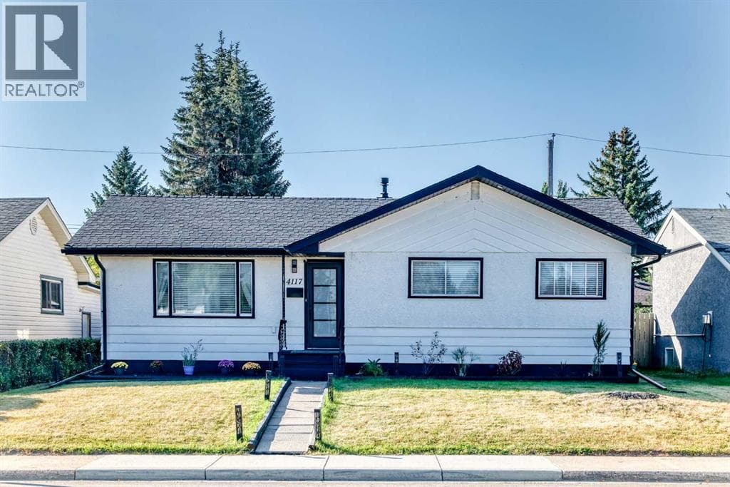 4117 45 Street — photo 2