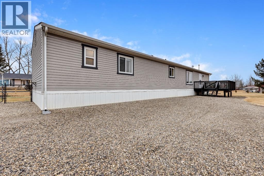 117 Range Rd 250 — photo 2