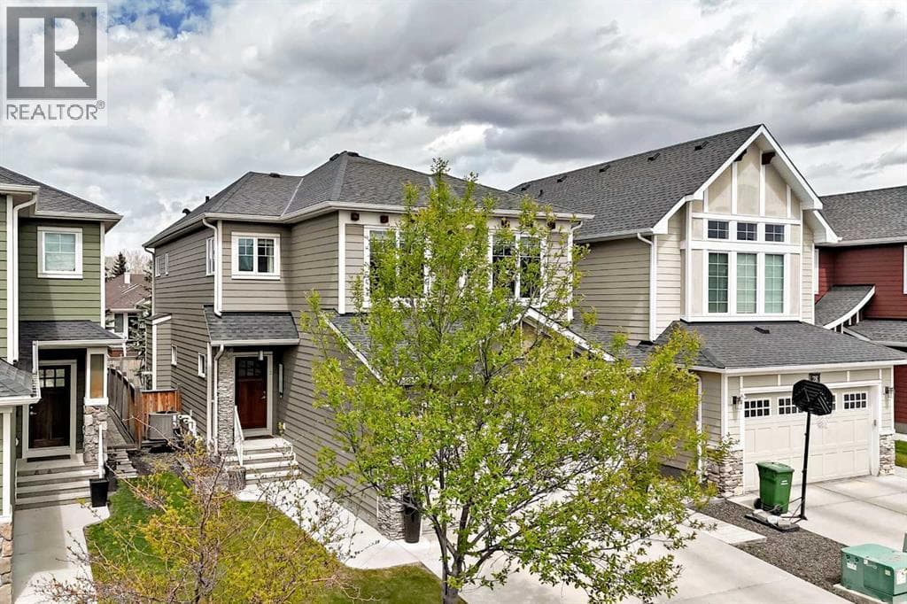 32 Westmore Place SW — photo 2