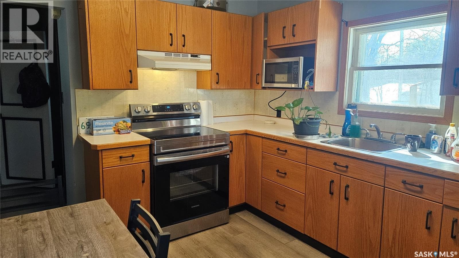 301 2nd AVENUE — photo 3