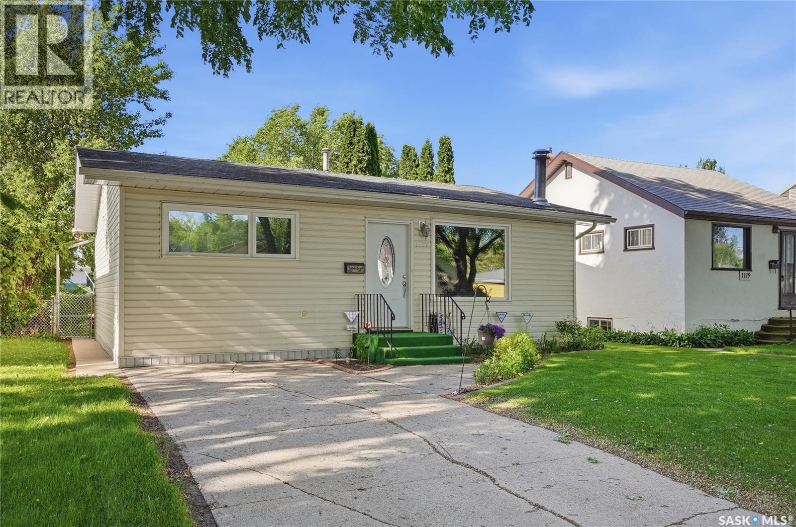 1117 5th STREET E