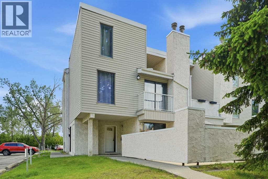 411, 3500 Varsity Drive NW