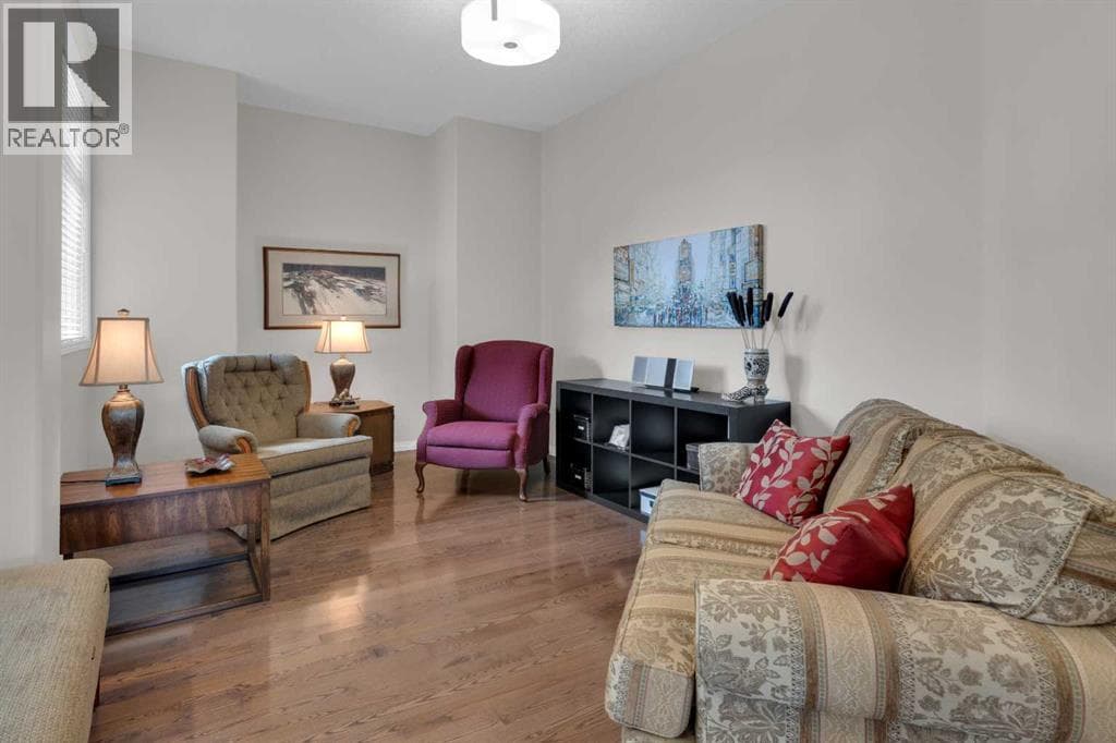 102 Panatella Crescent NW — photo 4