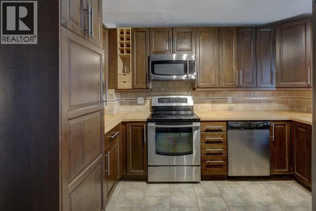 40 Georgian Villas NE — photo 4