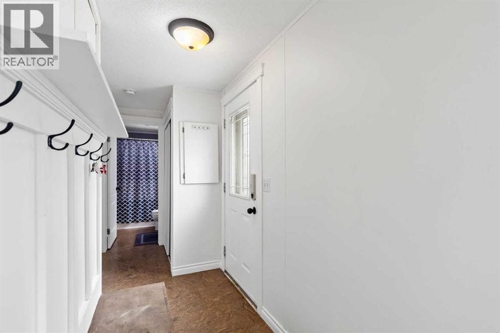 240 Mckinlay Crescent — photo 4