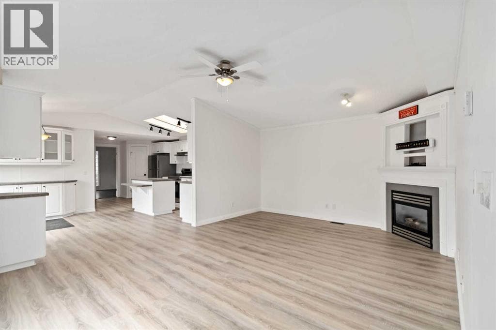 240 Mckinlay Crescent — photo 5