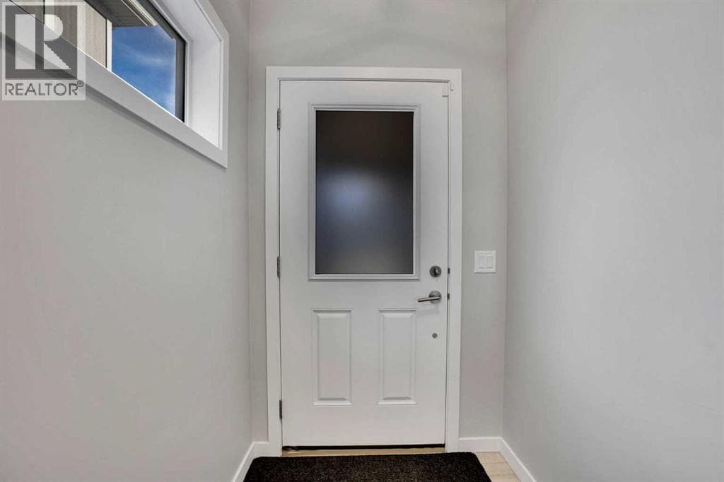 179 Lucas Heights NW — photo 2