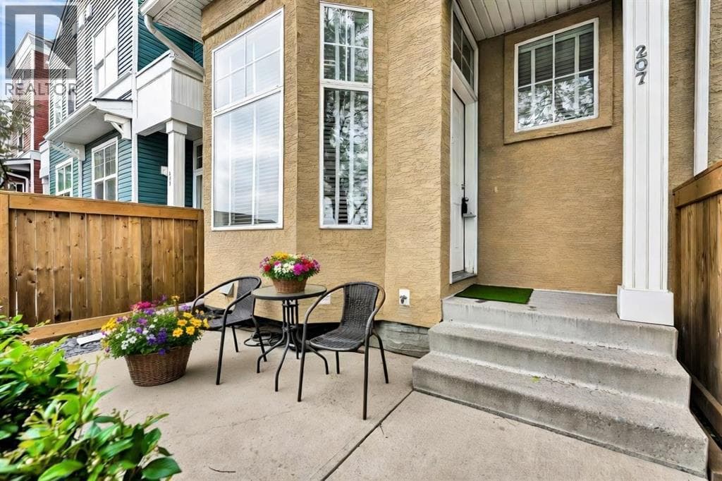 207 Mckenzie Towne Gate SE — photo 4