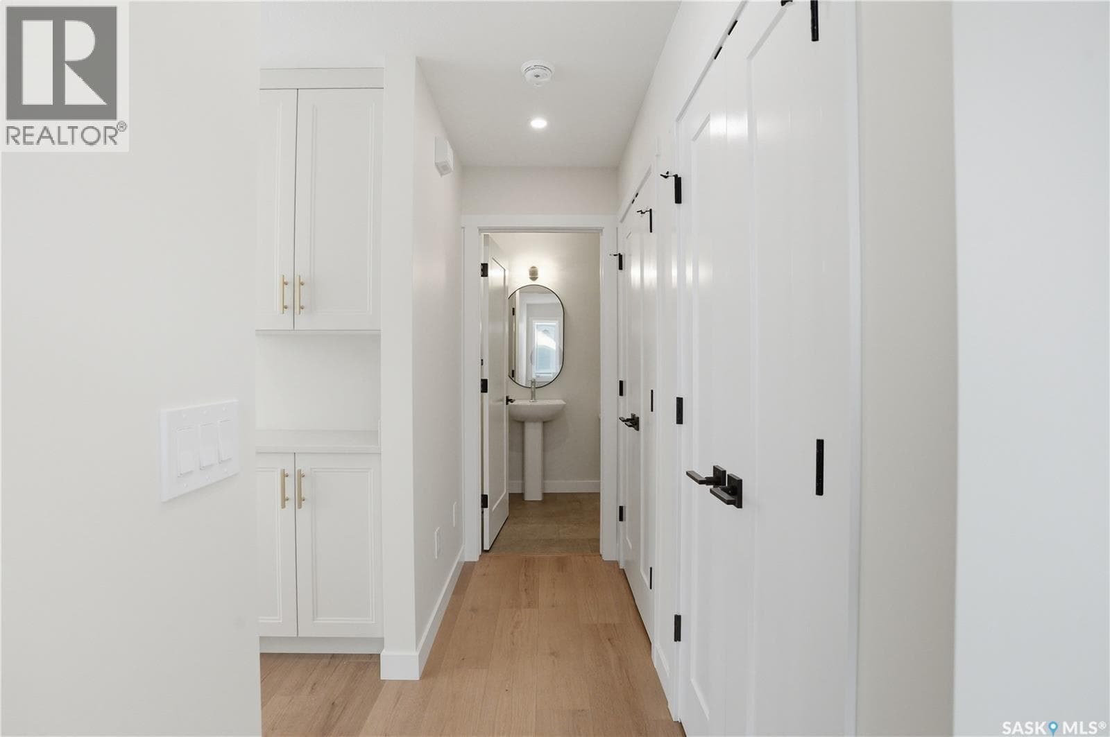 303 155 McFaull WAY — photo 3