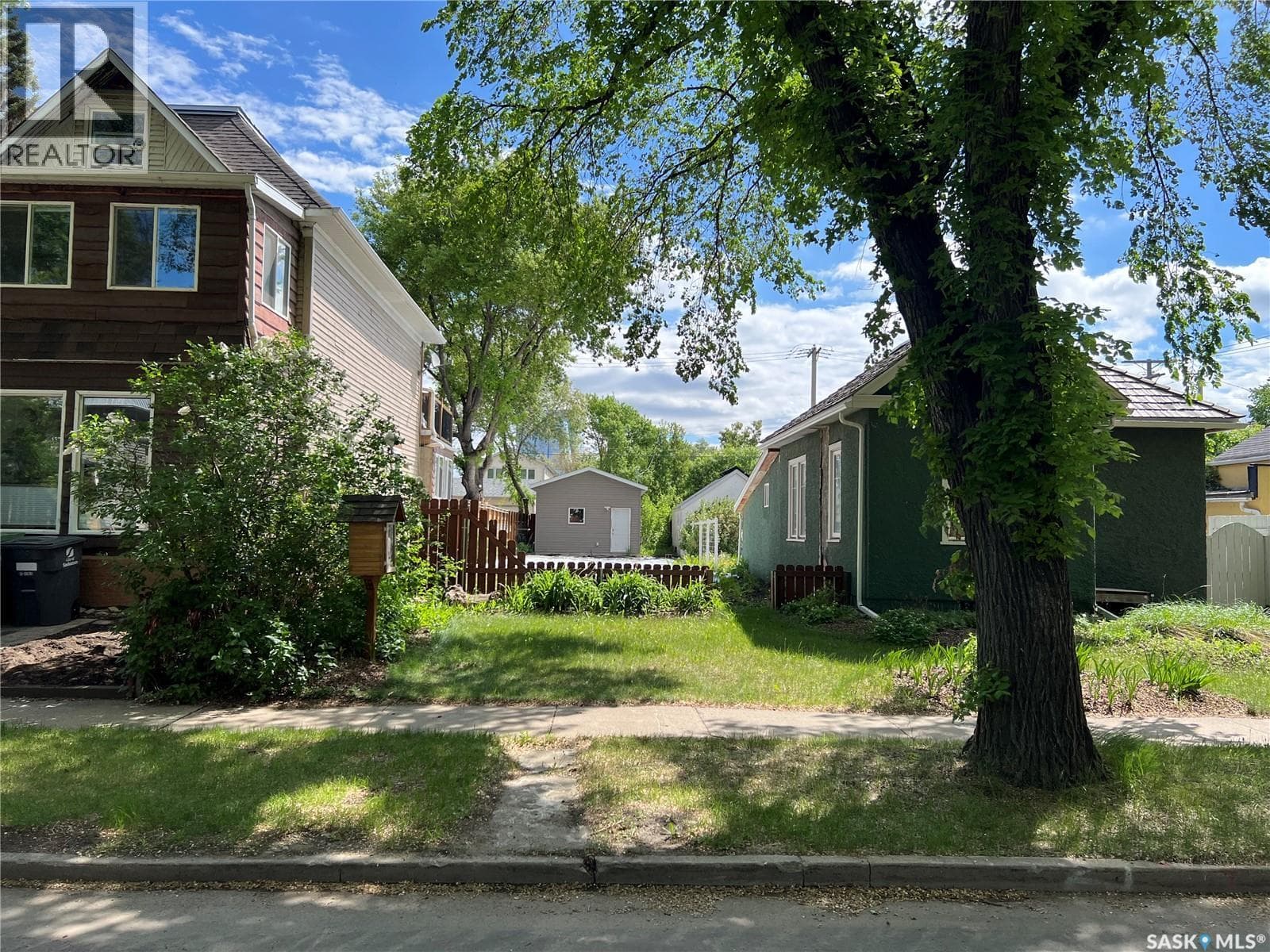 432 D AVENUE S — photo 2