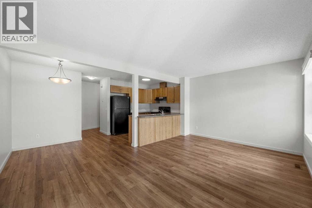 27 Panatella Villas NW — photo 5