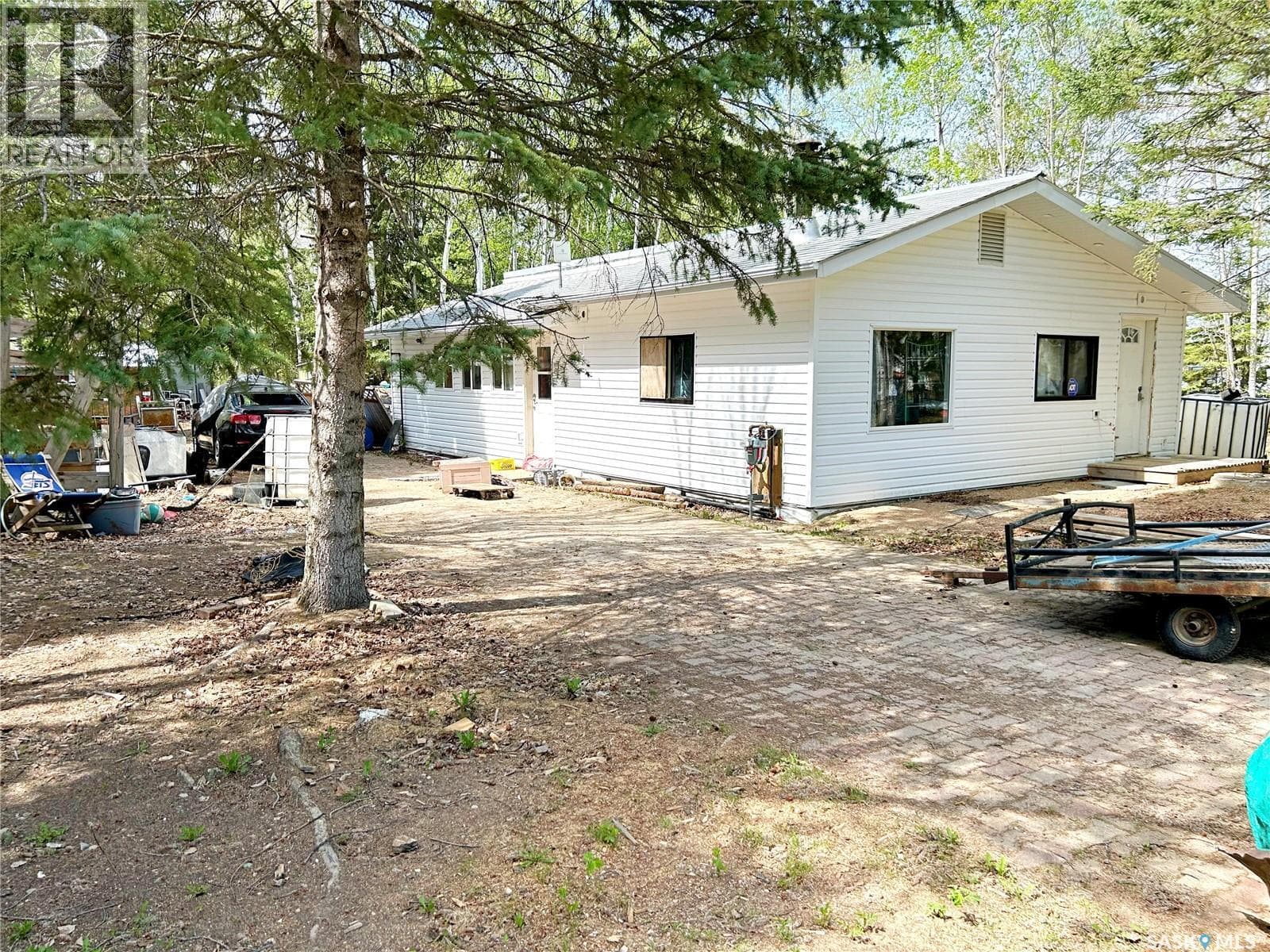 4 Joanne PLACE