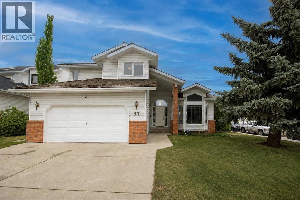 87 Denison Crescent