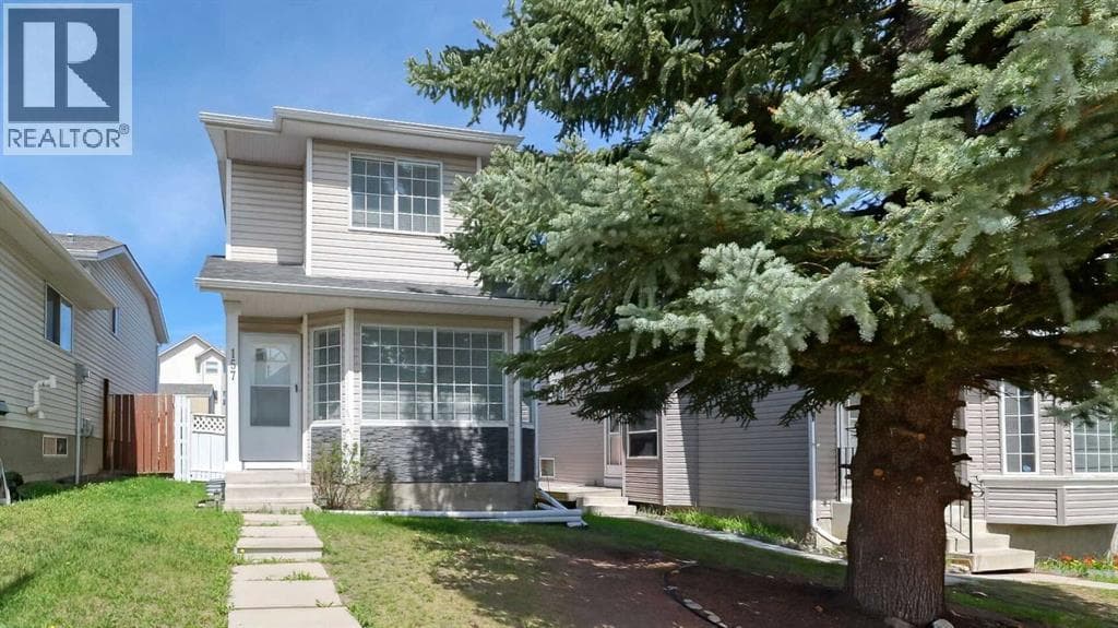 157 Harvest Gold Heights NE — photo 2