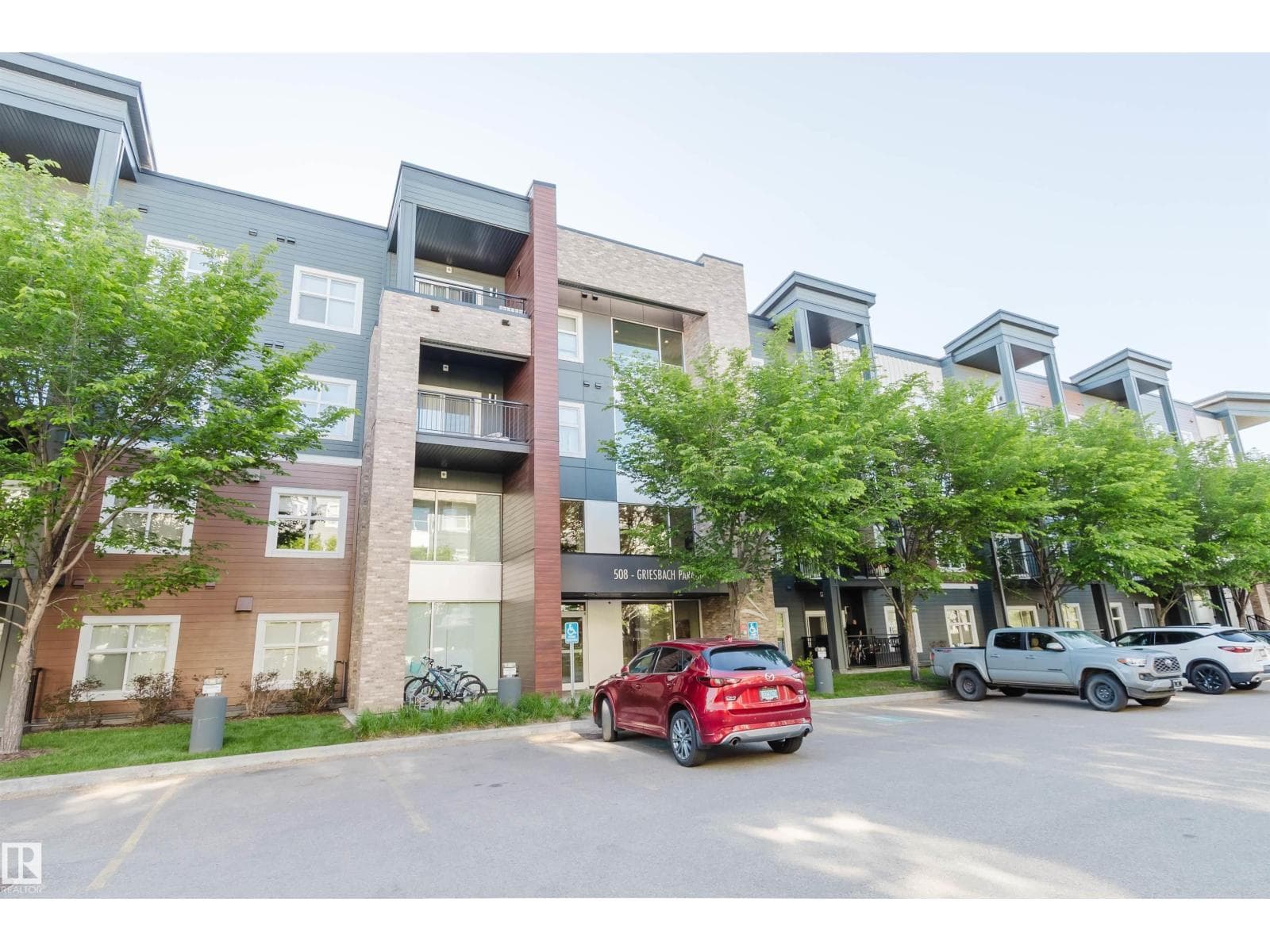 #217 508 Griesbach PR NW