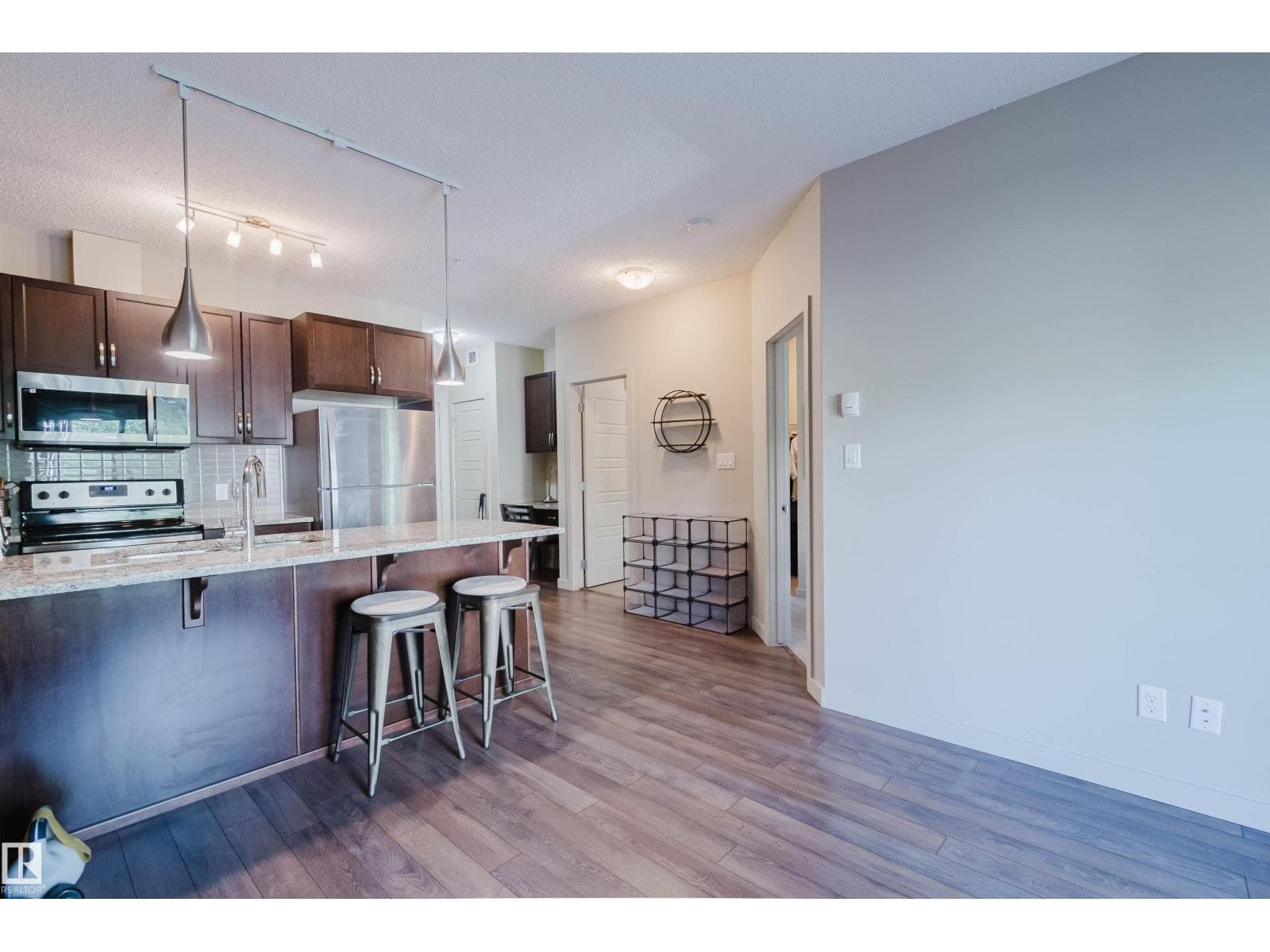 #217 508 Griesbach PR NW — photo 5