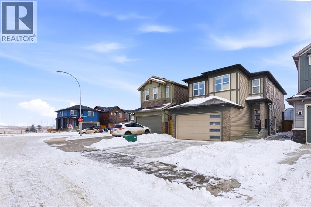 14 Belvedere Point SE — photo 2