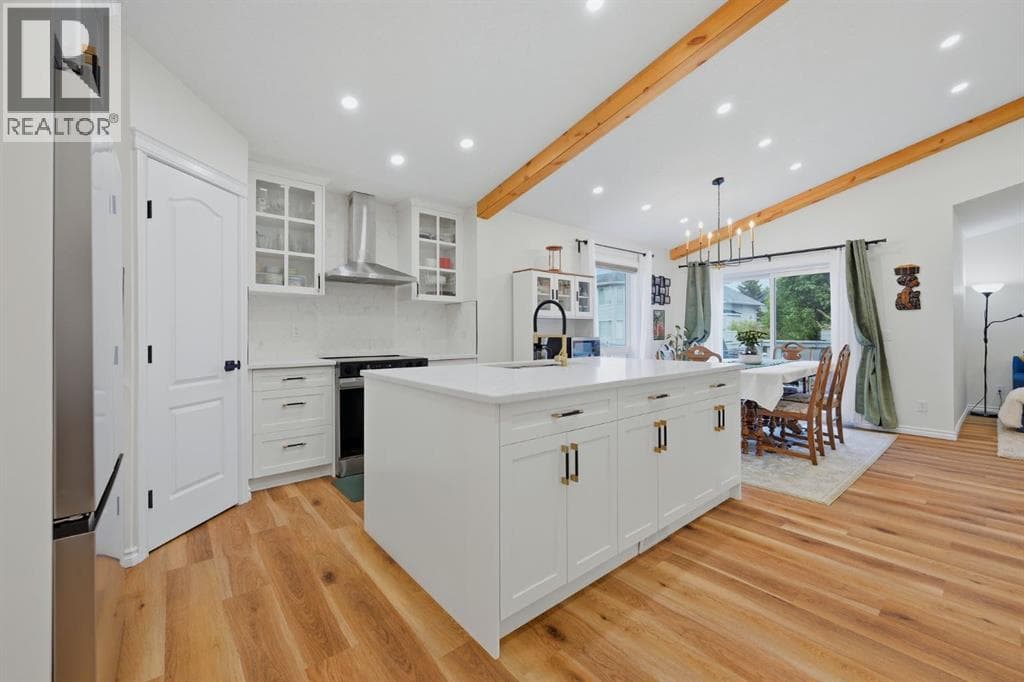 953 Cranston Drive SE — photo 3