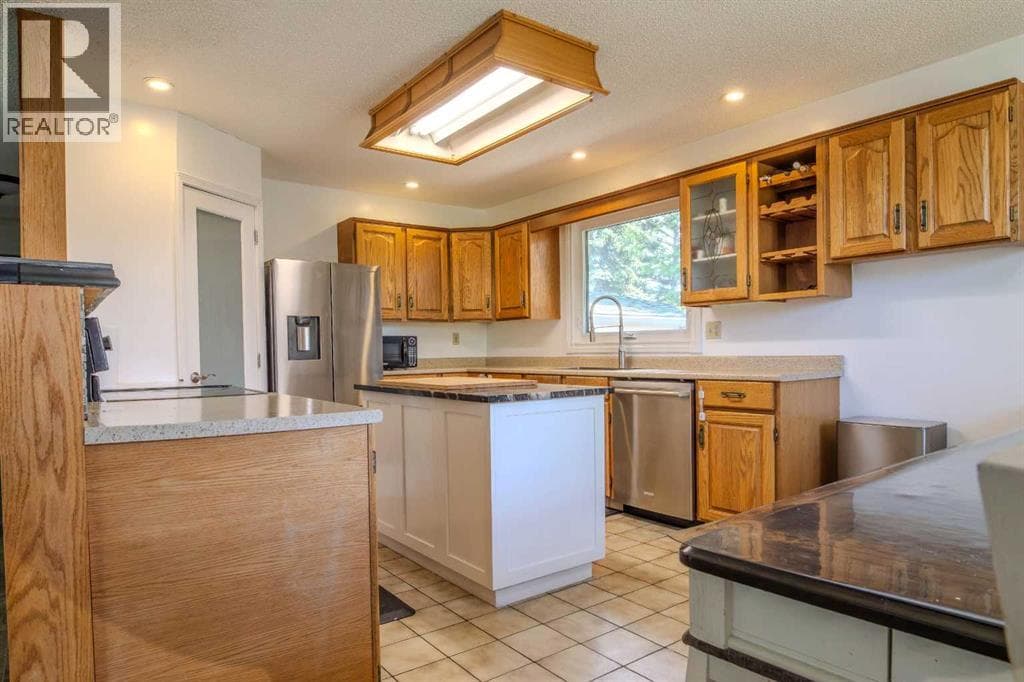 5936 Madigan Drive NE — photo 4