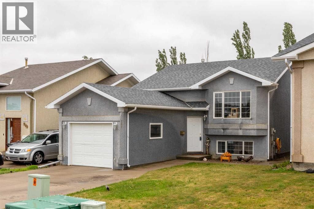 781 Red Crow Boulevard W — photo 3
