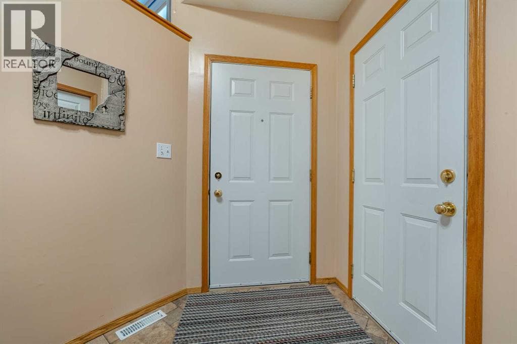 781 Red Crow Boulevard W — photo 5