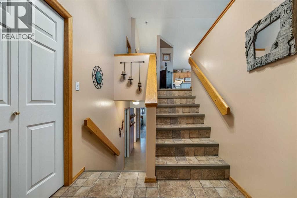 781 Red Crow Boulevard W — photo 4
