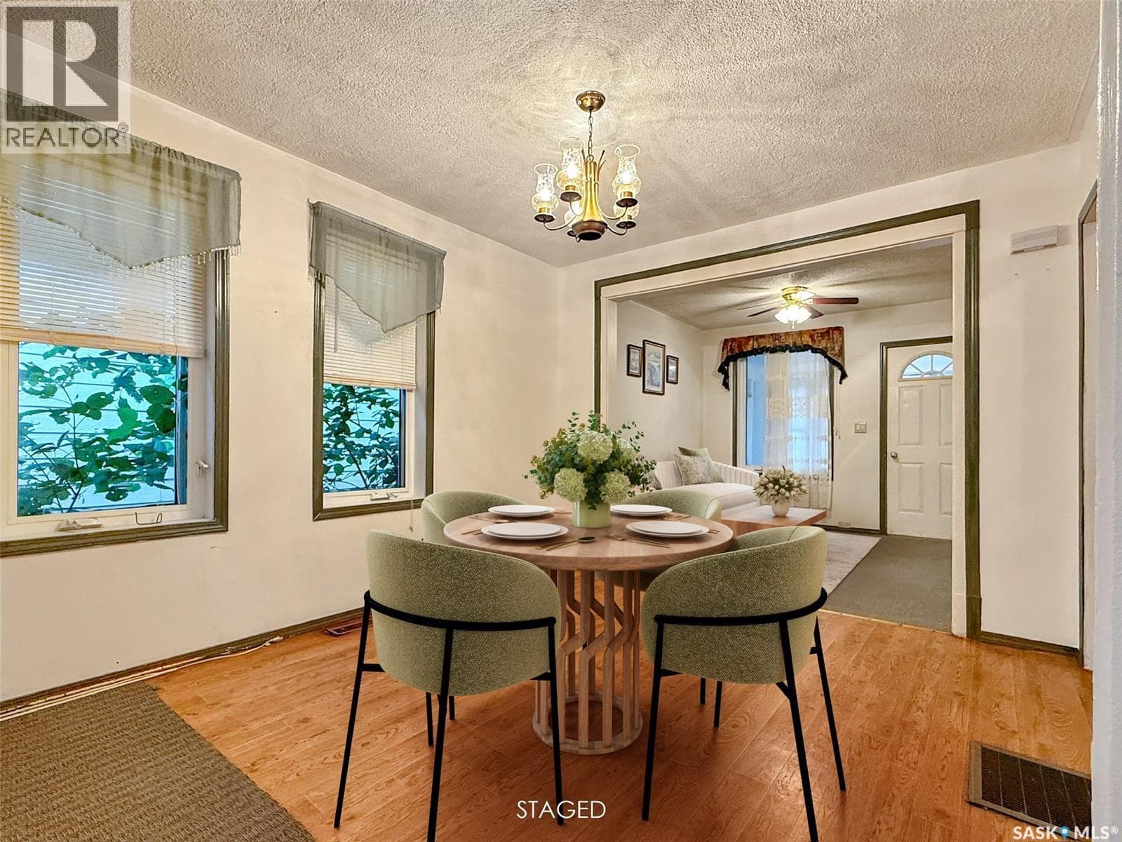 239 8TH AVENUE NE — photo 5