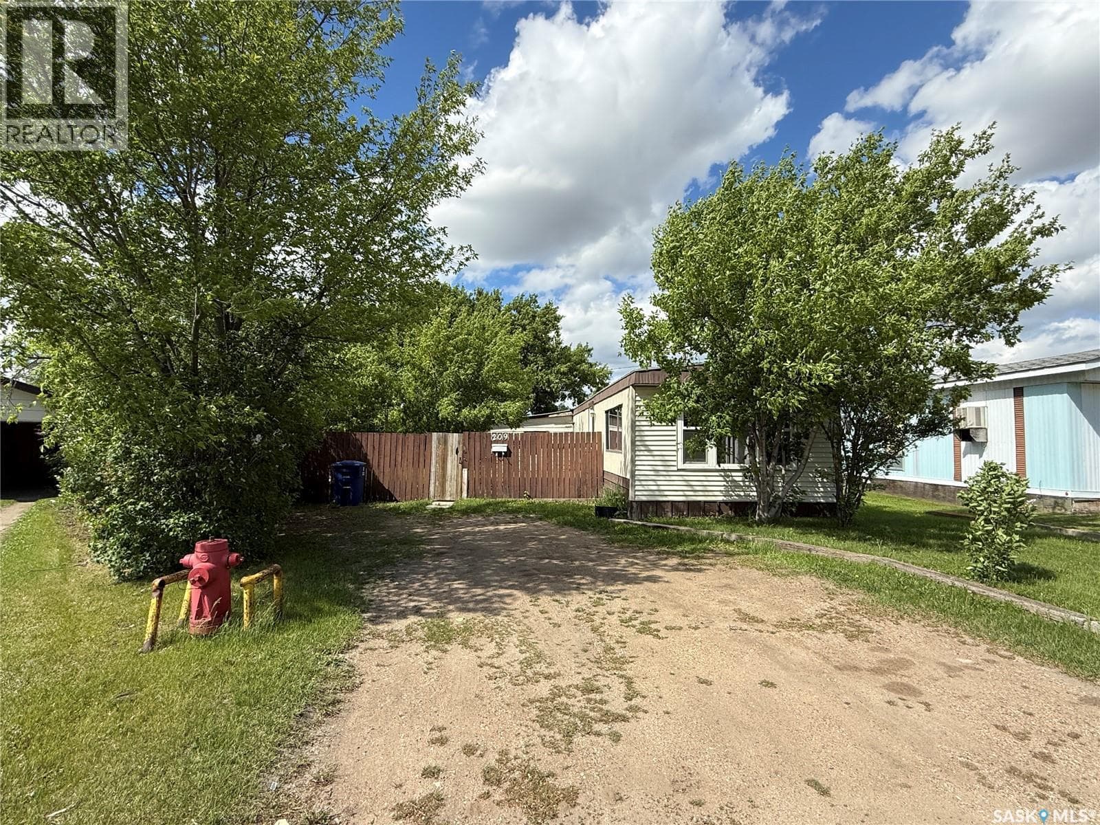 209 Nelson PLACE