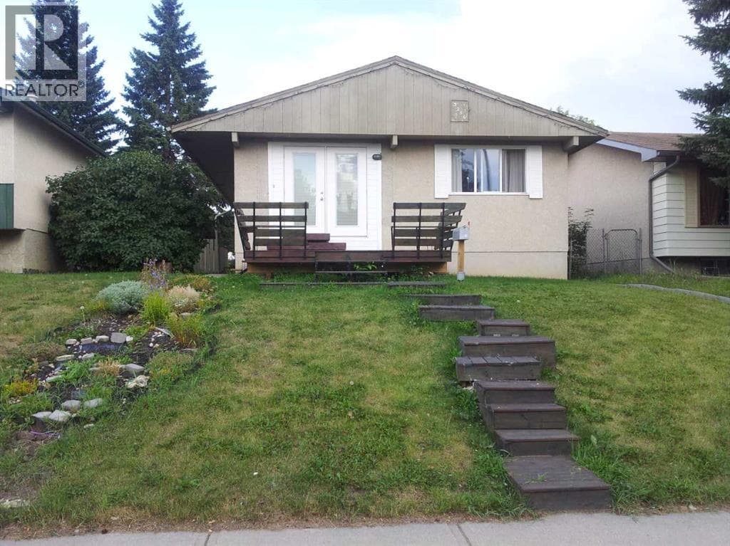 3256 Doverville Crescent SE