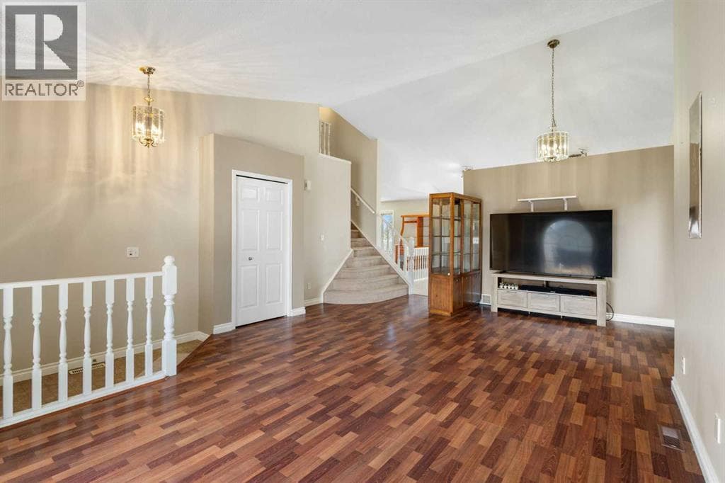 103 Riverside Way SE — photo 3