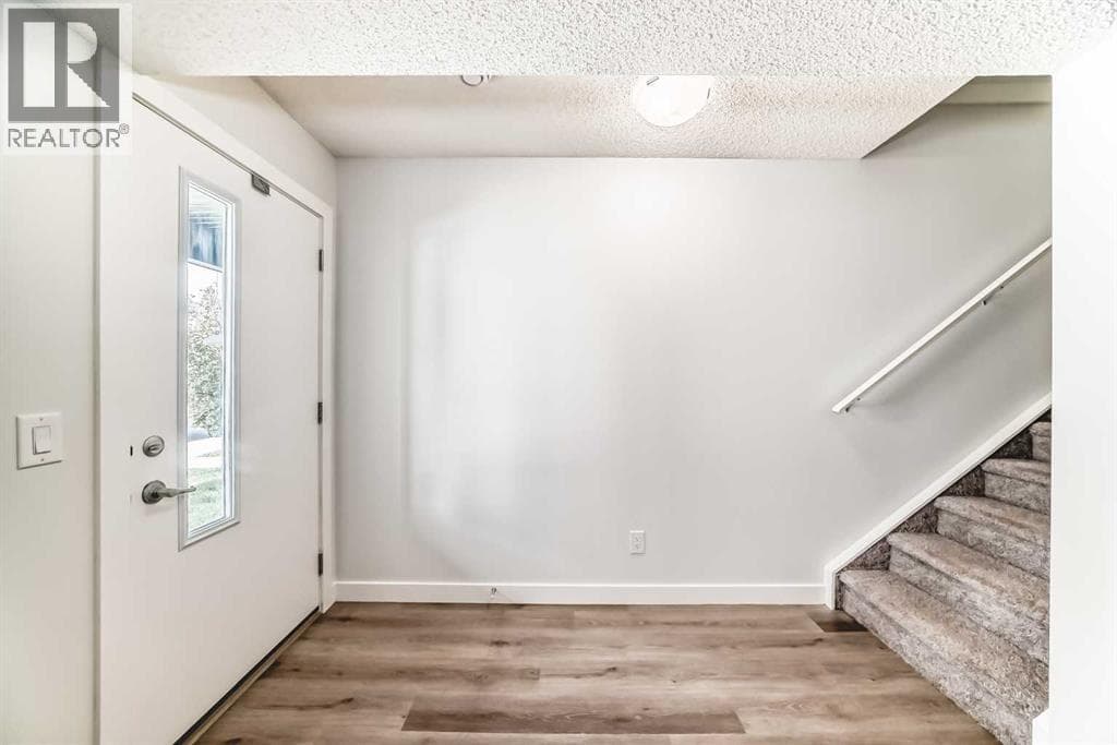 32 Evanscrest Park NW — photo 5