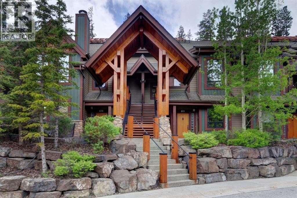 621, 107 Armstrong Place