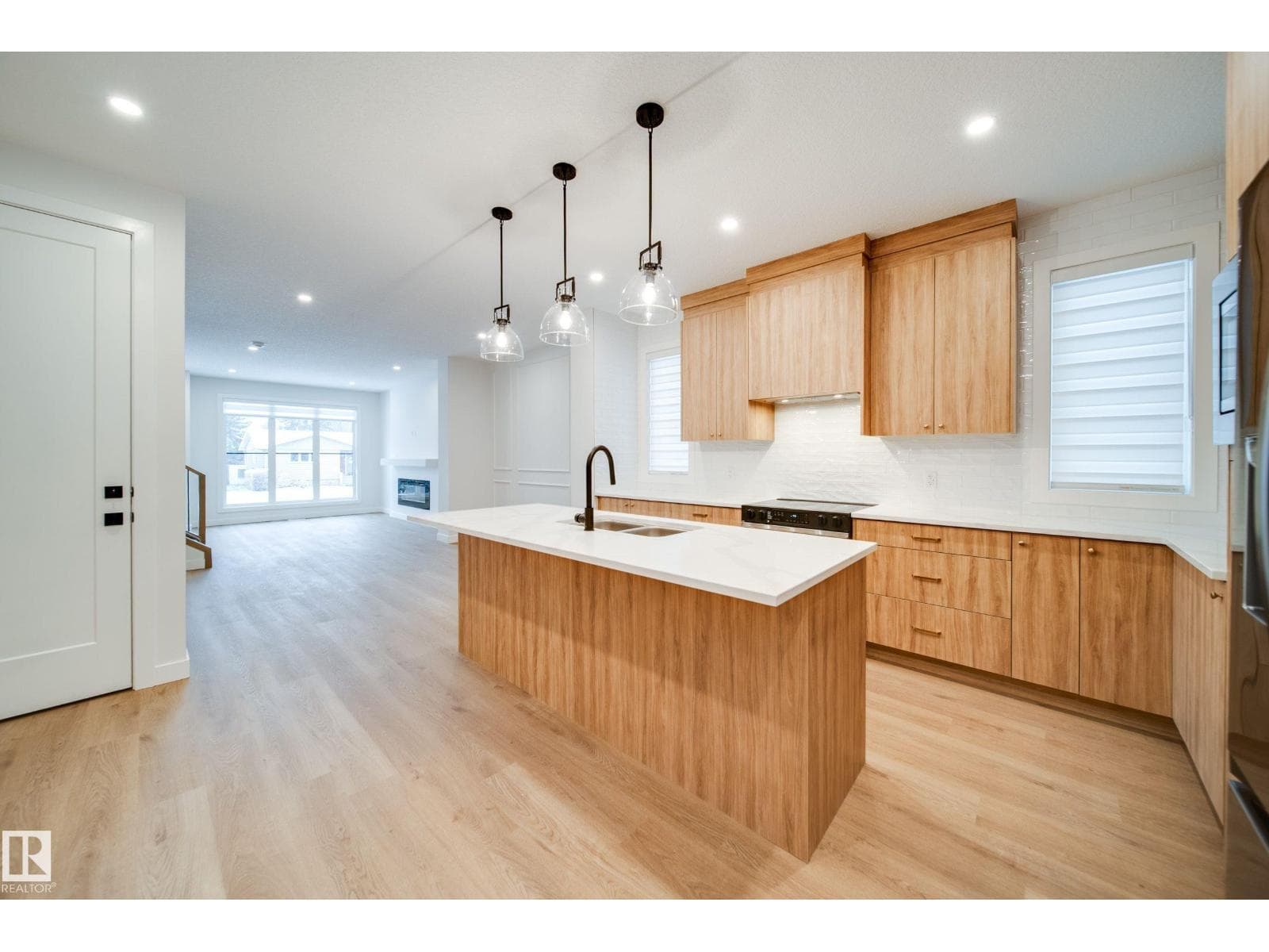 9536 148 ST NW
