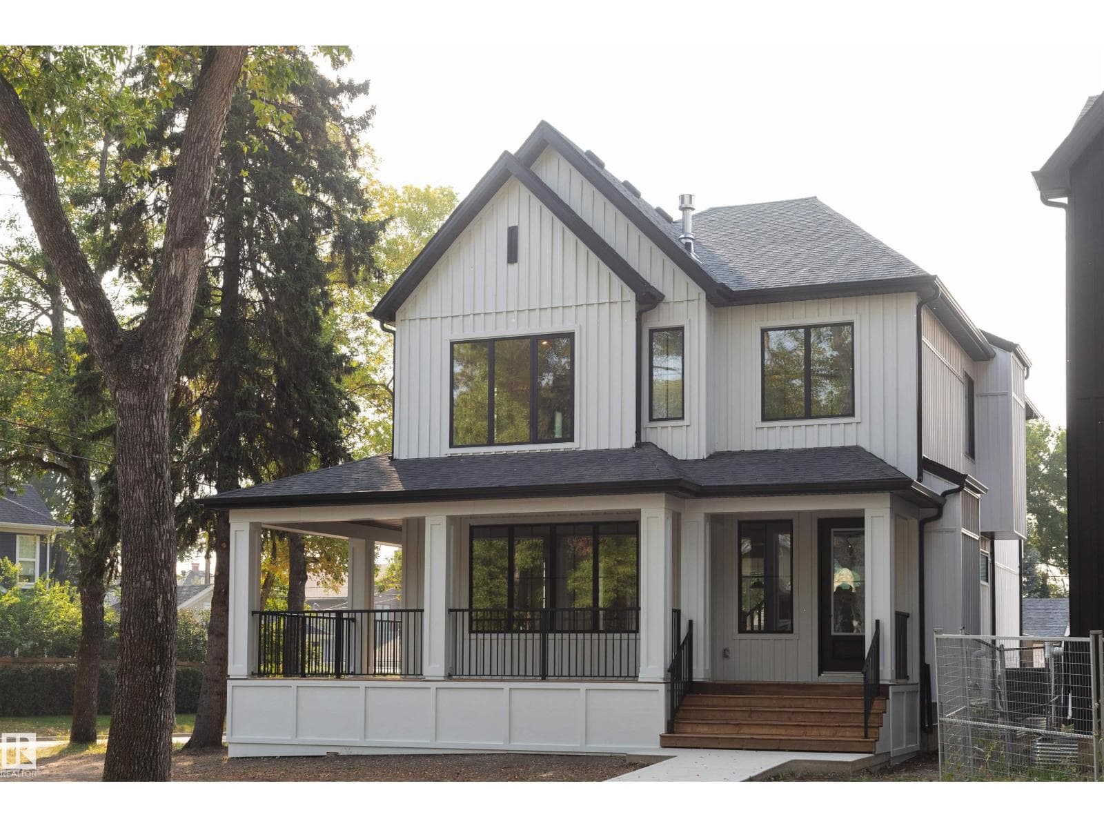 6003 111 AV NW — photo 2